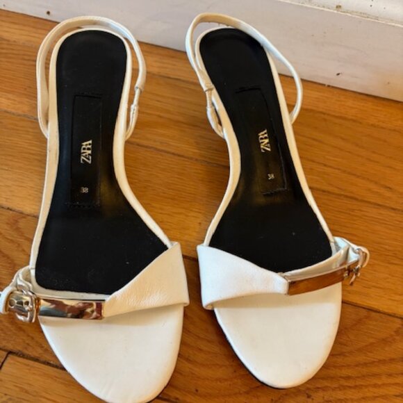Zara White Leather Kitten Heeled Sandals W/ Gold Buckle, Sz 38 - Picture 1 of 14